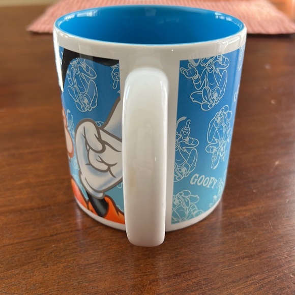 Disney Goofy Mug - Picture 4 of 8